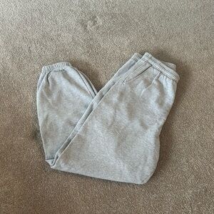 Aritzia Grey sweatpants